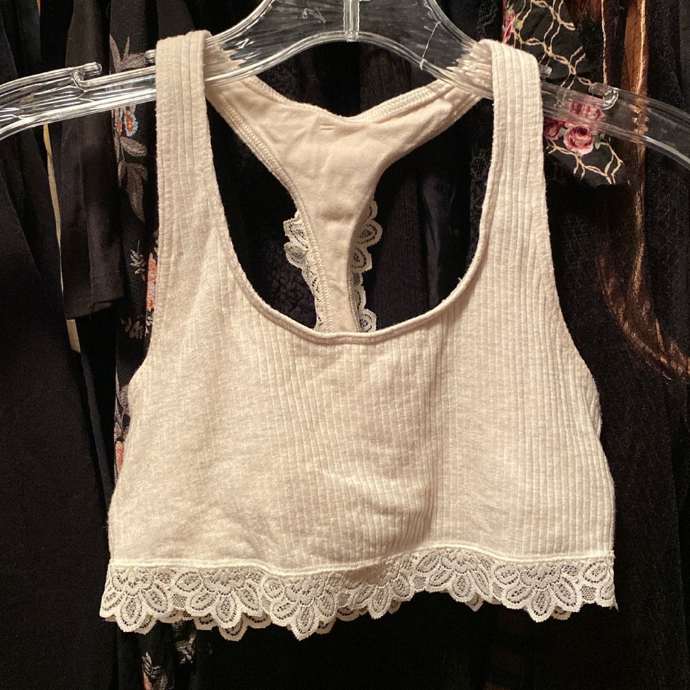 AERIE RACERBACK SCALLOP TRIM LACE BRALETTE CREAM